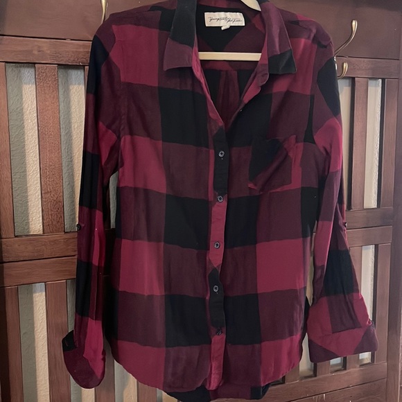 young hearts run free Tops - Young Hearts Run Free Fall Flannel